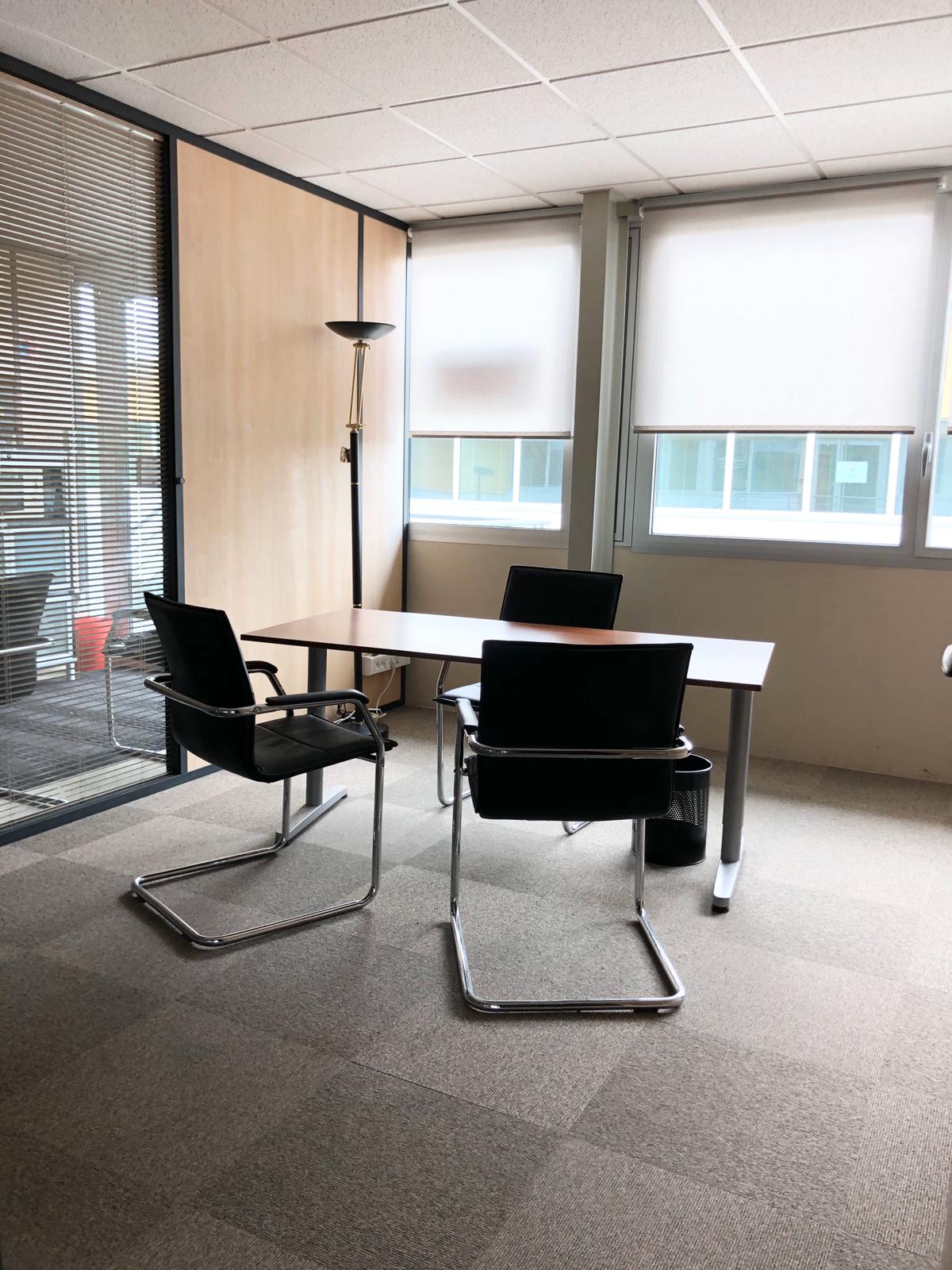 Bureau individuel lumineux à louer à Labège-Innopole, format 9 à 15 m²